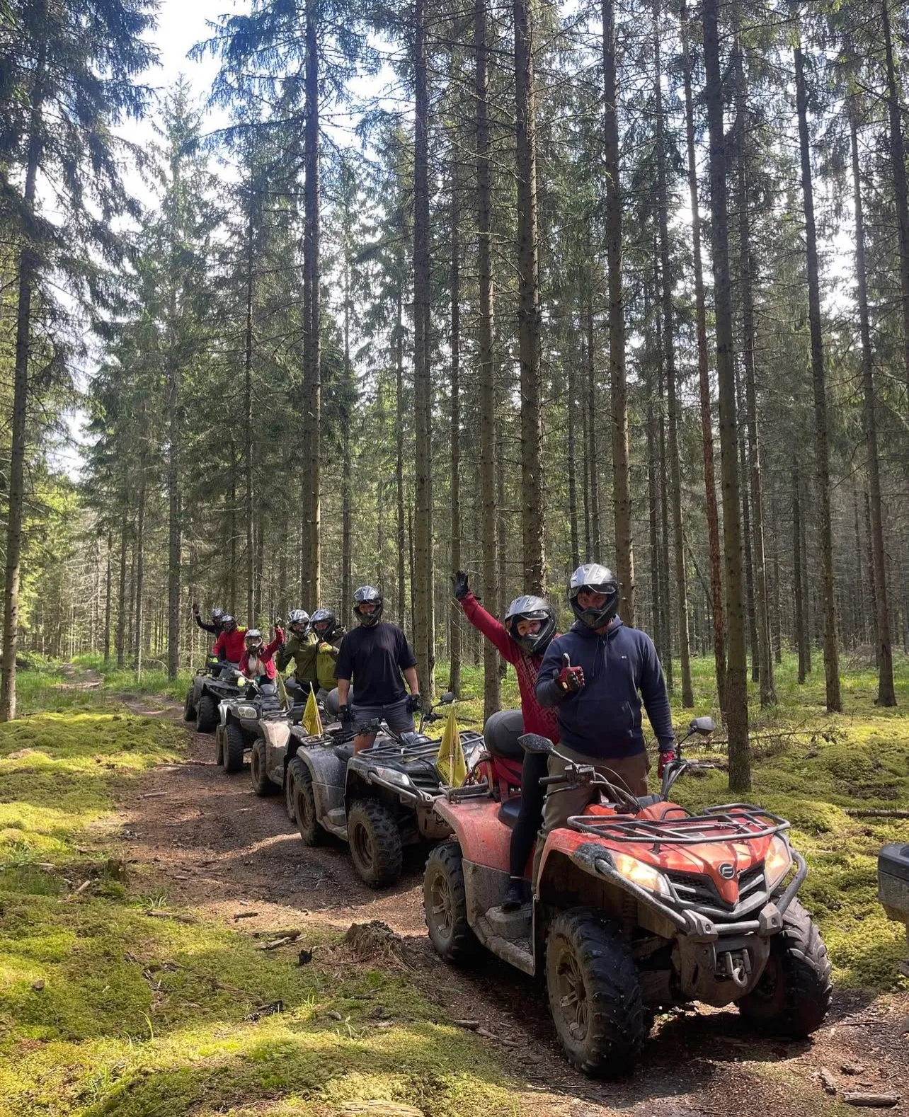 Grupa māj mežā - draudzīgas ATV ekskursijas